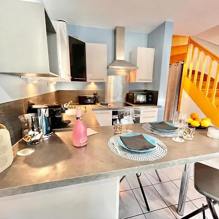 Duplex Proche De La Gare, Parking Gratuit