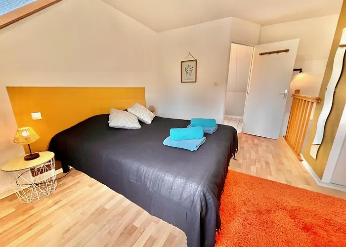 Duplex Proche De La Gare, Parking Gratuit Laval (Mayenne)