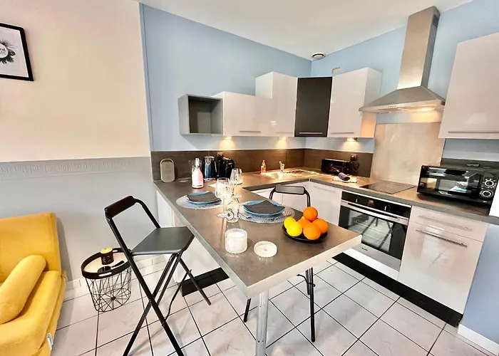 Duplex Proche De La Gare, Parking Gratuit Apartmán *