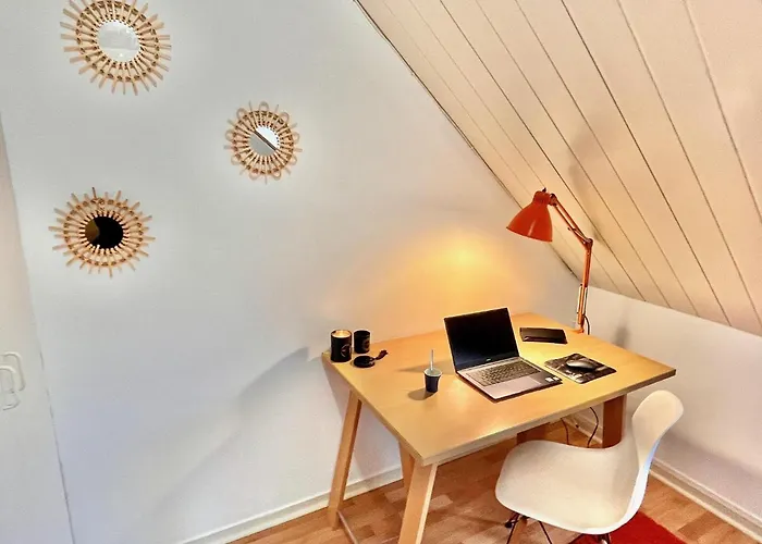 Duplex Proche De La Gare, Parking Gratuit * Laval (Mayenne)